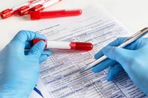 Diagnostyka molekularna kuleje, a to zmniejsza szanse na skuteczne leczenie onkologiczne