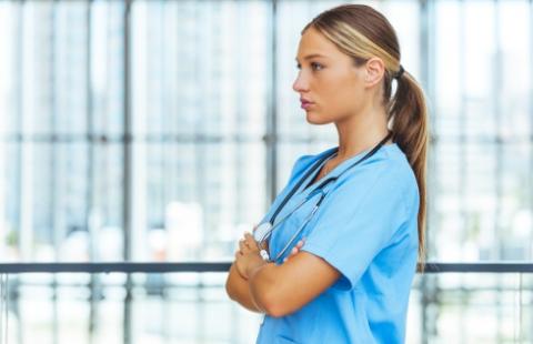 Protest pielęgniarek i położnych: Wśród postulatów podwyżki i zwiększenie zatrudnienia