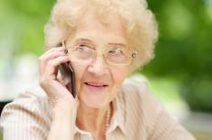 Pani Janina lubi to - AI pomaga oszustom na Facebooku