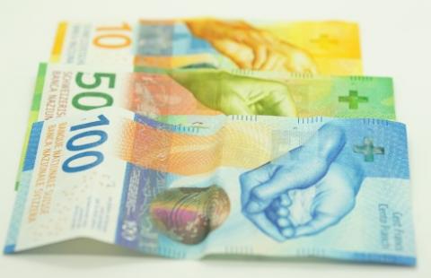 Frankowicz, który wziął kredyt na zakup akcji, to konsument