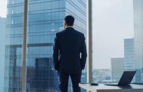 Kto kupi firmowy sprzęt ze zniżką, zapłaci podatek i składki