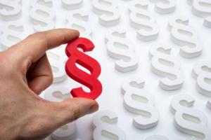 Minister i tak musi wypłacić partii pieniądze, jeżeli PKW przyjęło sprawozdanie