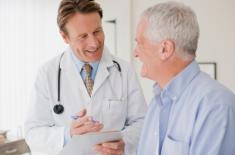 W tym roku lepsza diagnostyka raka, ale bez darmowych szczepień dla seniorów