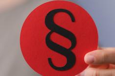 Adwokaci i radcowie bez prawa do wynagrodzeń za dyżury obrończe, ale MS rozważy zmiany