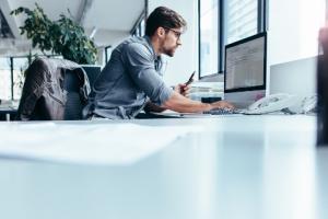 ZUS zastanawia się, jak oskładkować pracę platformową