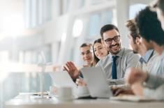 Jak uznanie i informacje zwrotne wpływają na motywację i efektywność