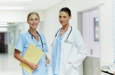 Lekarz rodzinny może zmienić zalecenia lekarza specjalisty