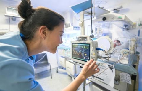 Unijny projekt wprowadza nowe kompetencje pielęgniarek