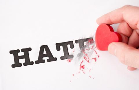 Prokurator generalny chce lepszego ścigania przestępstw motywowanych uprzedzeniami