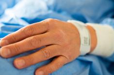 Pacjent hospicjum domowego ma prawo do opieki lekarza POZ i AOS