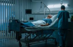 NFZ: Szpitale mają otrzymać pieniądze za nadwykonania do końca kwietnia