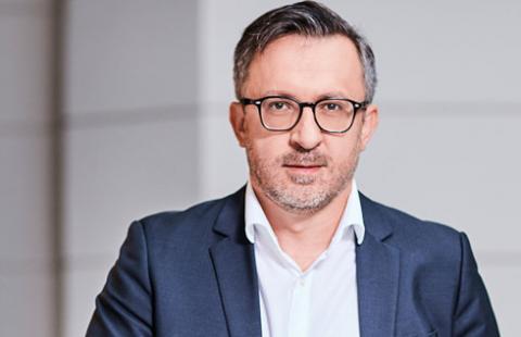 Dr Michał Bieniak: Spór o sądownictwo fatalnie wpłynie na obrót gospodarczy