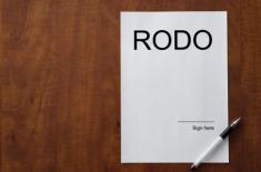 Adresu UODO podawać nie trzeba. A jeśli już podawać - to aktualny