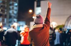 Strasburg: Kara za noszenie przyłbicy w czasie manifestacji - to naruszenie