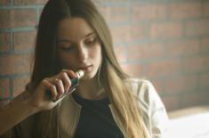 Wkrótce nowe ograniczenia dla e-papierosów i saszetek nikotynowych