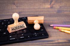 Bez zmiany przepisu firma nie uwolni się od odpowiedzialności za mobbing