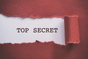 Umowy o zachowaniu poufności. Realne korzyści, nie tylko formalność