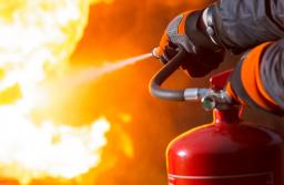 Polisy dla firm od pożaru - większe ryzyko, więcej wymagań