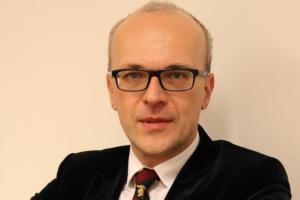 Prof. Zubik: Minister może przywracać praworządność bez ustaw wyjątkowo