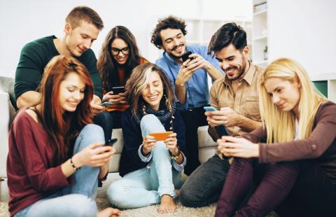 GUS policzył osoby pracujące w wieku 15-34 lata