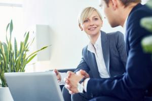 Sąd: Rozmowa rekrutacyjna bez wpływu na prawo do świadczenia rehabilitacyjnego