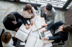 Prezes połączy zarządzanie ze świadczeniem usług na ryczałcie