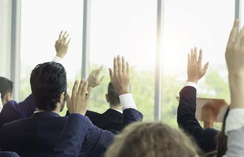 Resort pracy chce uprościć komunikację między firmami a pracownikami