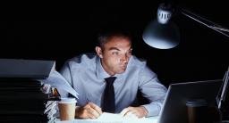 Zmiana czasu na zimowy a dyżur w nocy