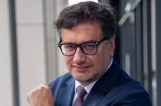 Prezes UODO: Ofiarom deepfake’ów należy się lepsza ochrona