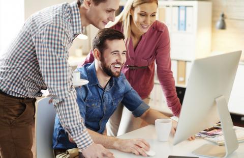 Trud awansu, czyli wyzwania młodych menedżerów. Badanie EY