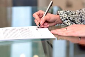 SN: Użycie podrobionych podpisów w sądzie