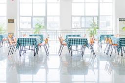 Kto zapłaci za darmowe obiady w każdej szkole