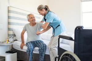 Pielęgniarka zatrudniona w środowiskowym domu samopomocy nie straci uprawnień