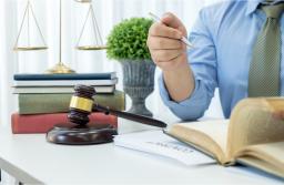 Trwa walka o rynek usług prawnych: uregulowania kancelarii odszkodowawczych - brak