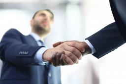 Rząd daje, spółka wzywa do zwrotu. Jak państwowe programy stają się sprawą prywatną