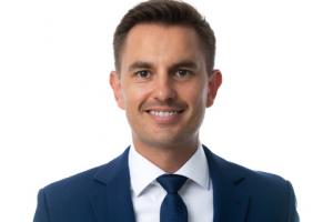 Wiceminister Myrcha: Ograniczamy anonimowe pozyskiwanie danych z ksiąg wieczystych