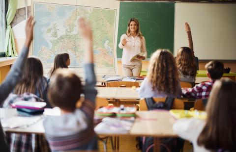 Kurator może unieważnić decyzję o nadaniu stopnia awansu, jeżeli stwierdzi rażące naruszenie prawa