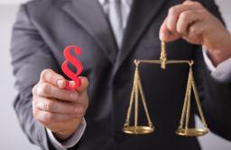 Adwokat i radca udzielą nieodpłatnej pomocy prawnej w sposób zdalny