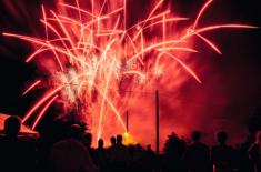 Fajerwerki tylko dla dorosłych i dozwolone z umiarem