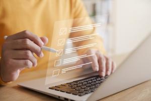 Wniosek o zmianę nazwiska będzie można złożyć online