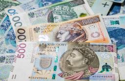 ZGWRP: Podwyżki minimalnych stawek dla urzędników samorządowych to za mało