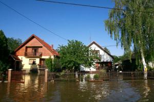 MF: W 2026 r. darowizny dla powodzian nadal bez podatku