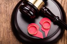 Orzekał tzw. neosędzia, więc nie ma rozwodu