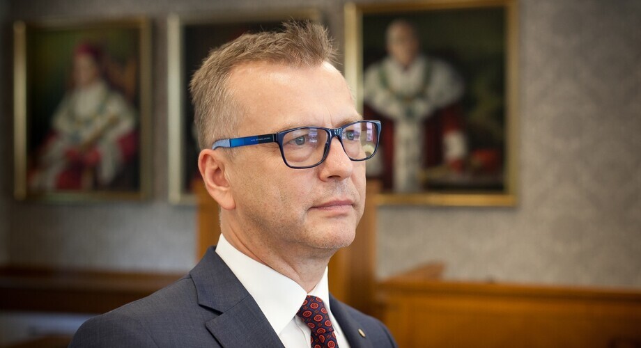 Rektor WUM: Konsolidacja to nie likwidacja