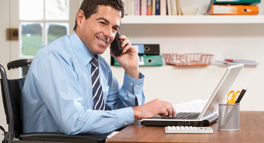 Senat za wyższym dofinansowaniem do pensji pracowników z niepełnosprawnością od lipca 2024 r.