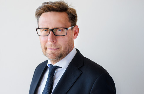 Prof. Romanowski: Złe i bardziej złe łapówkarstwo w spółkach