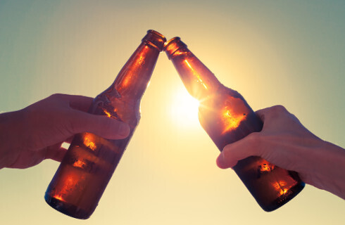 Posłowie chcą legalizacji sprzedaży alkoholu przez internet. Rząd jest przeciwny