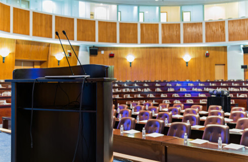 konferencja wyklad kurs mikrofon