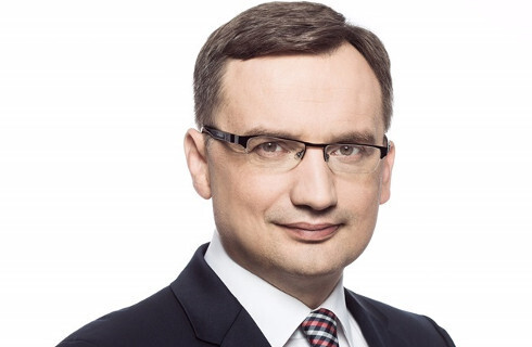 Jest wniosek o uchylenie immunitetu Ziobry, prokuratura mówi o 25 latach więzienia