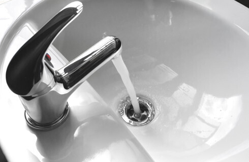 Ważą się losy darmowej kranówki w restauracjach